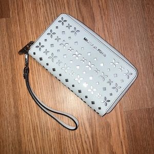 Michael Kors Wristlet Wallet